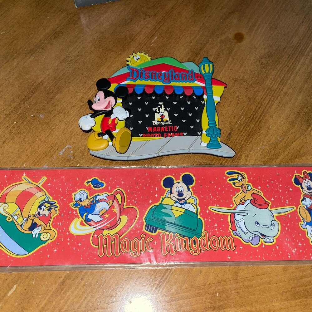 NWT Early 2000's Magnetic DISNEYLAND Picture Frame & Car Magnet MICKEY MOUSE